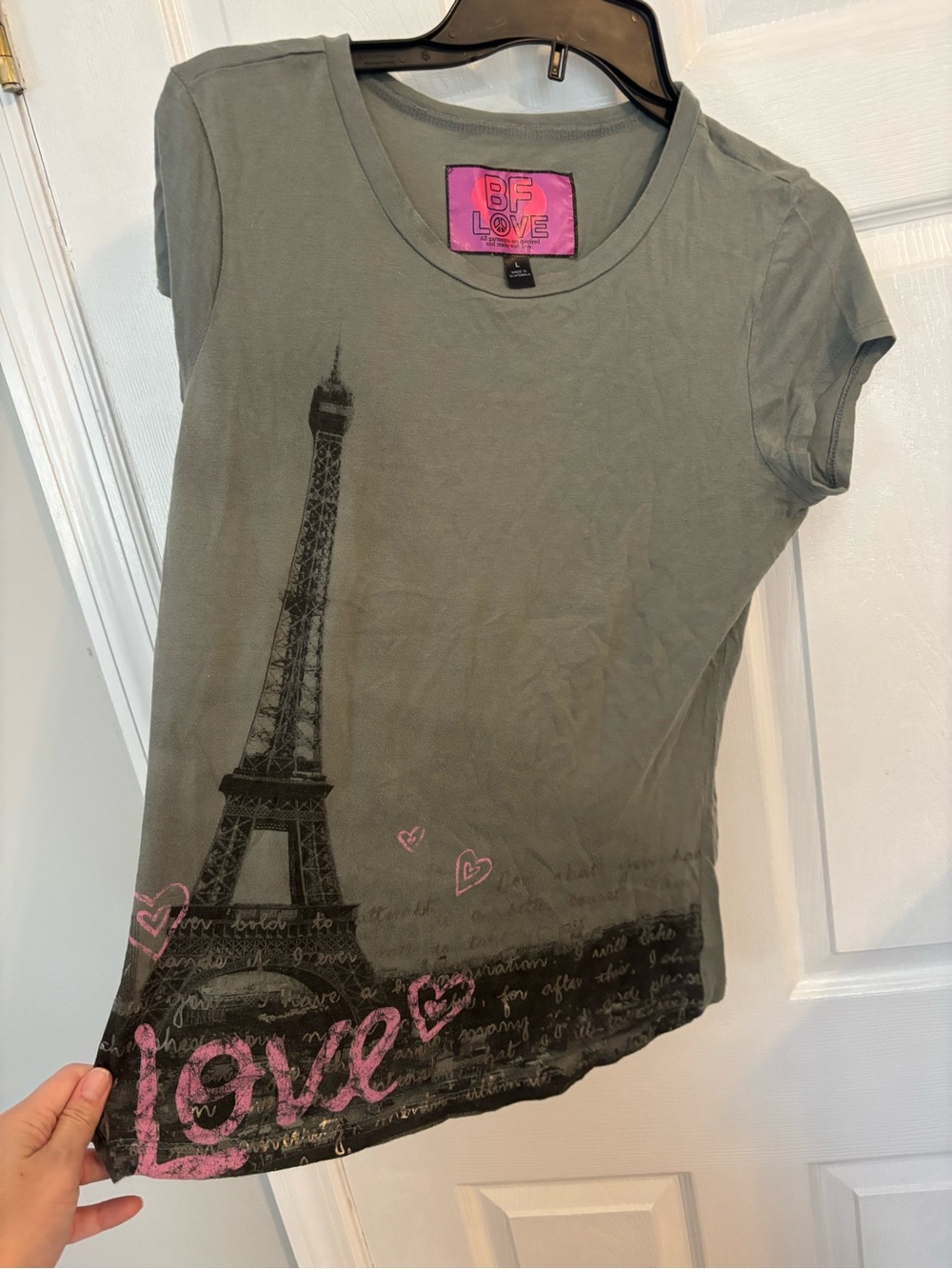Y2K Gray Tee with Pink 'Love' Eiffel Graphic